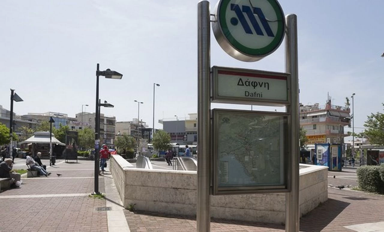 Εκκενώθηκε ο σταθμός  της Δάφνης – Τηλεφώνημα για βόμβα στο Μετρό